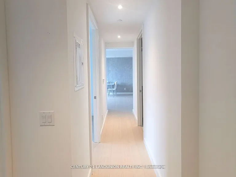 81 Wellesley St E #1401 — Photo 10