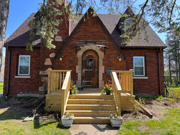 7343 Knickerbocker Pkwy, Hammond, IN 46323