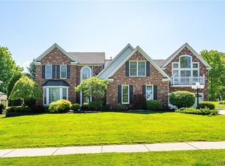 5358 Briercliff Dr, Hamburg, NY 14075