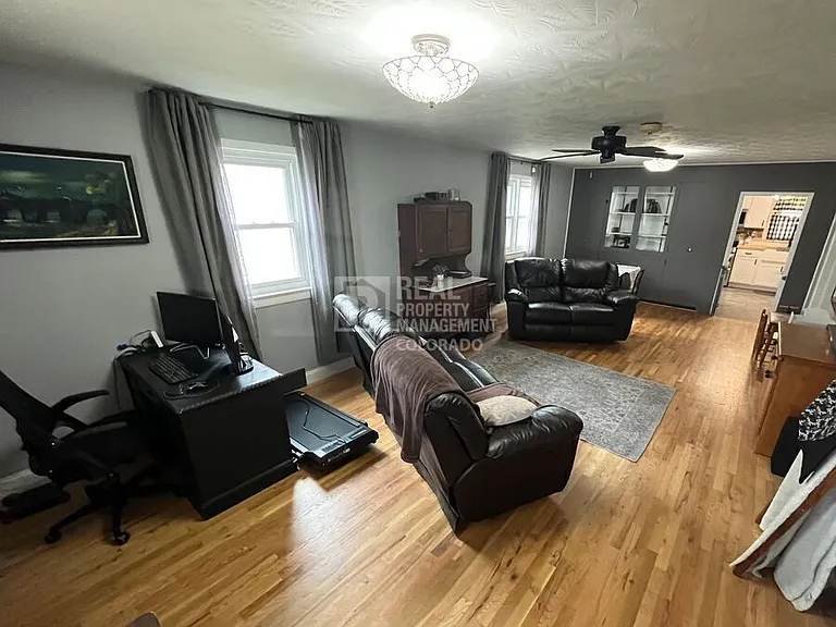 332 Cheyenne Ave — Photo 3