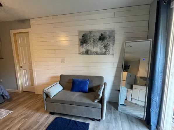 7274 Forest Hills Dr, Montgomery, TX 77316