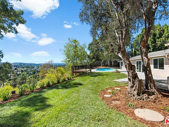 5th image of 5722 Wallis Ln