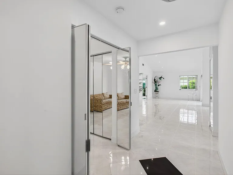 6105 Via Laguna Ln — Photo 41