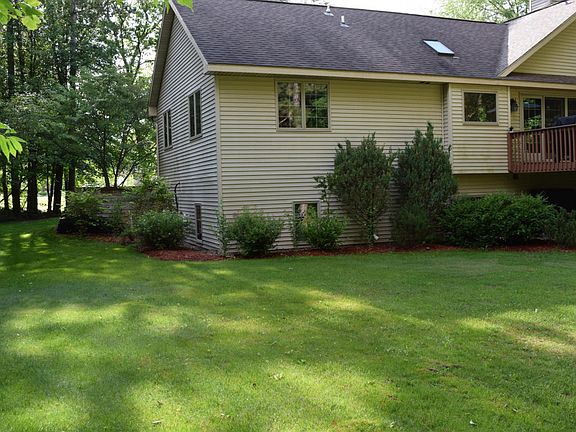 3rd image of 27550 Rolling Pines Ct