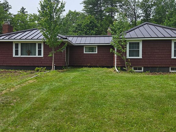 3rd image of 250 Smithfield Road
