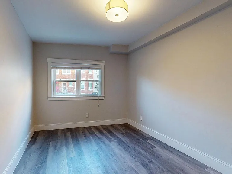 108 Meridian St #1 — Photo 6