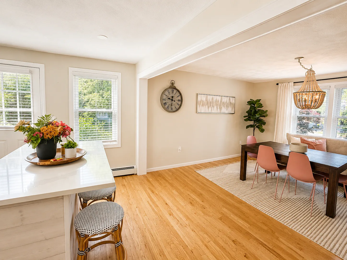 3 bed, 1.5 bath, 2140 sqft, $3,975 — Photo 3
