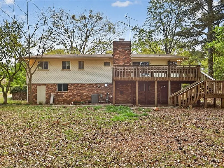 4897 Lou Ivy Rd — Photo 17