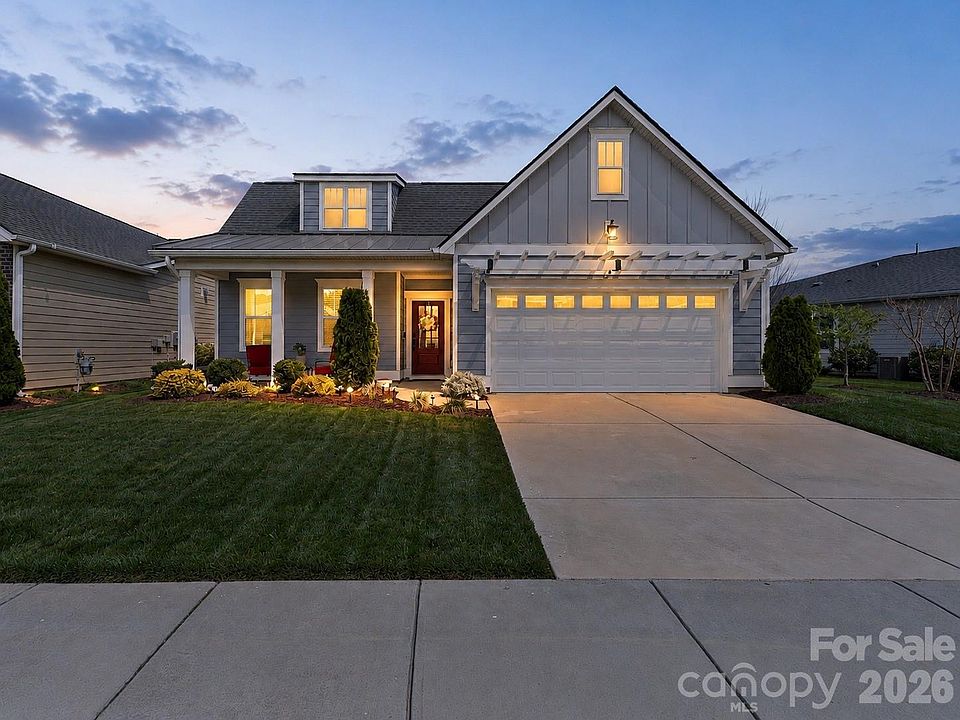 1st image of 445 Bowline Dr