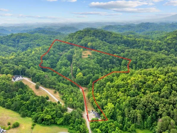 2345 Paradise Way, Sevierville, TN 37876
