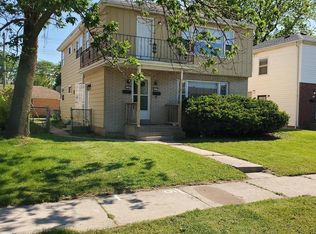 8907 W Hampton Ave #8909, Milwaukee, WI 53225