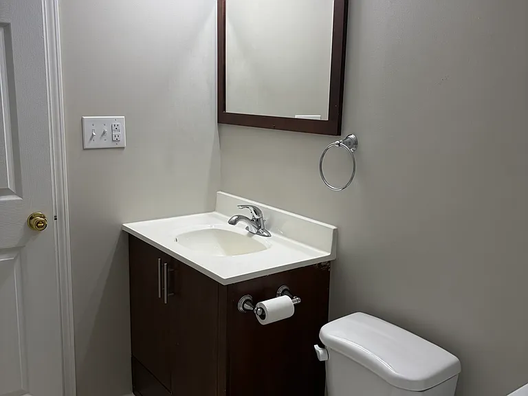 Bathroom/Laundry