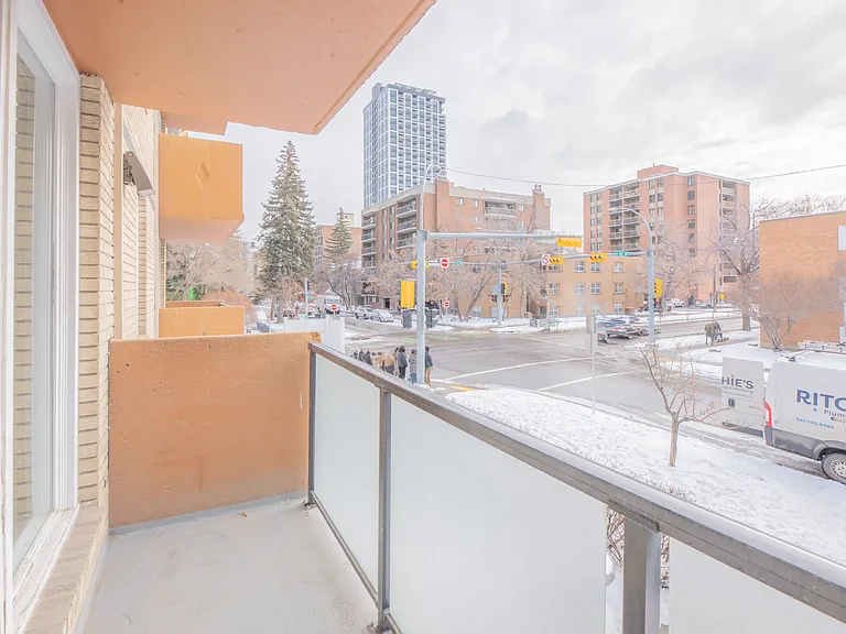 604 14th Ave SW — Photo 48