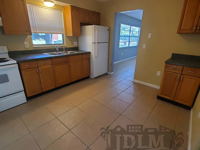 1289 Bertland Way — Photo 5