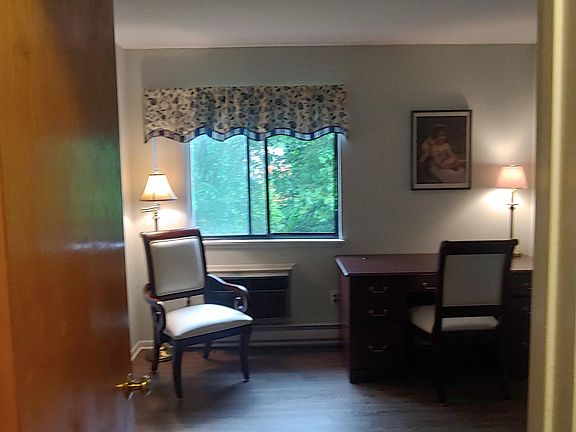 5th image of 700 Mill St Unit I6