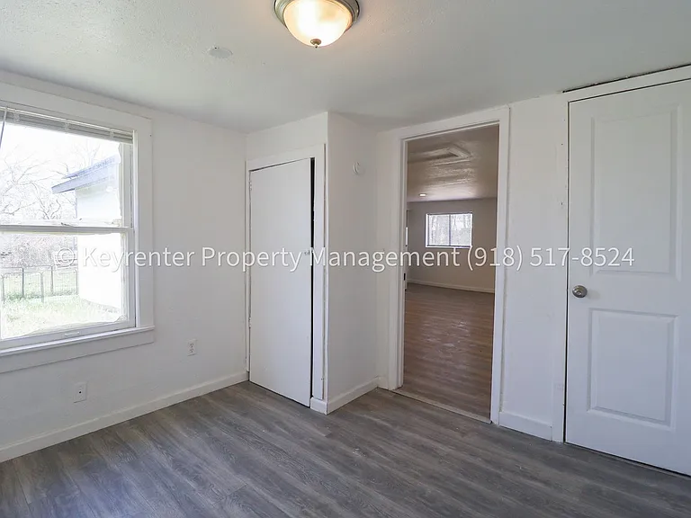 732 N Victor Ave — Photo 25