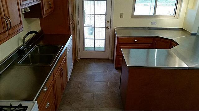 1st image of 3408 Diamond Dr
