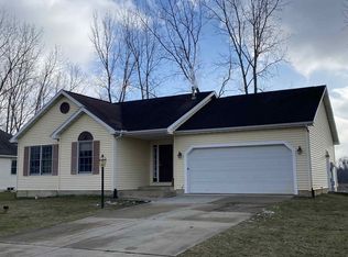 1342 Lexington Dr, Winona Lake, IN 46590