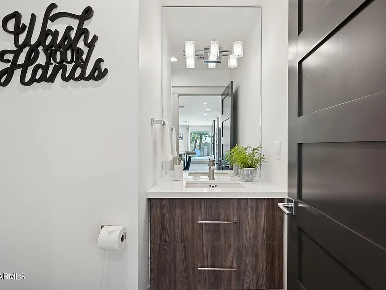5301 E Tierra Buena Ln — Photo 32