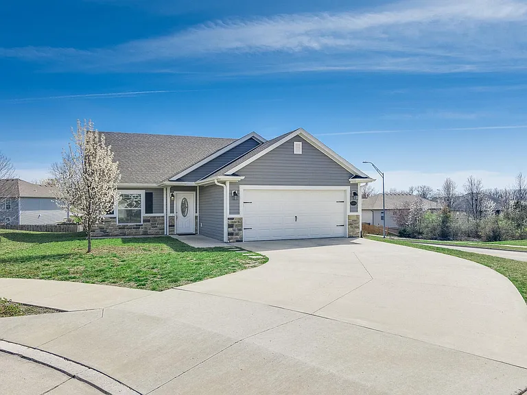 5006 Whitefish Ct — Photo 1