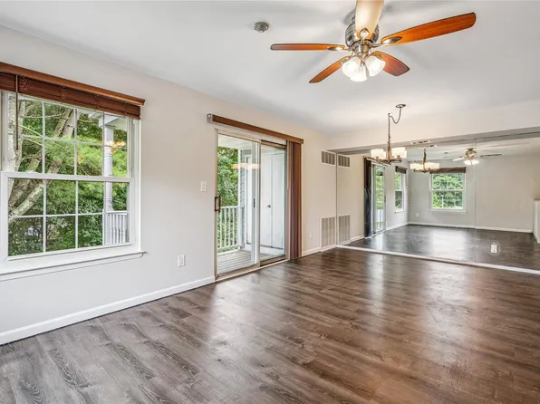 372 Artist Lake Drive, Middle Island, NY 11953