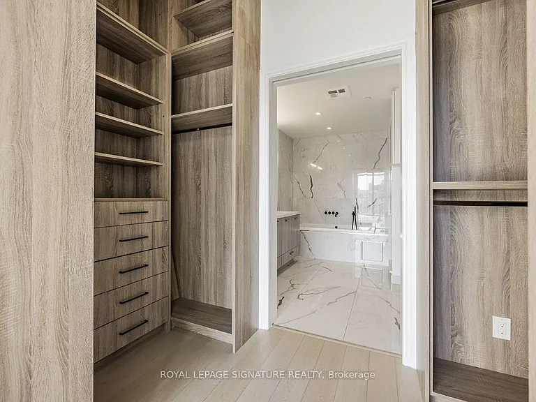 608 Richmond St W #1402 — Photo 11