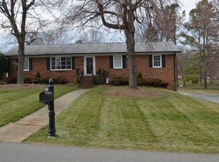 2817 Delaney Dr, Burlington, NC 27215