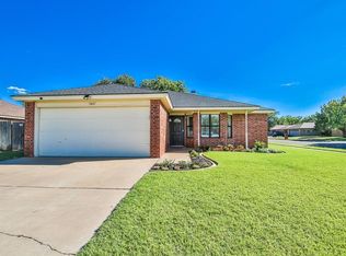 5827 2nd St, Lubbock, TX 79416