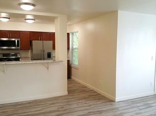6840 Oswego Pl NE APT 301, Seattle, WA 98115