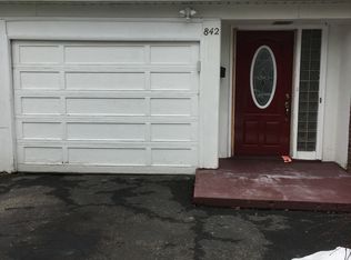 842 S Grosvenor Rd, Rochester, NY 14618