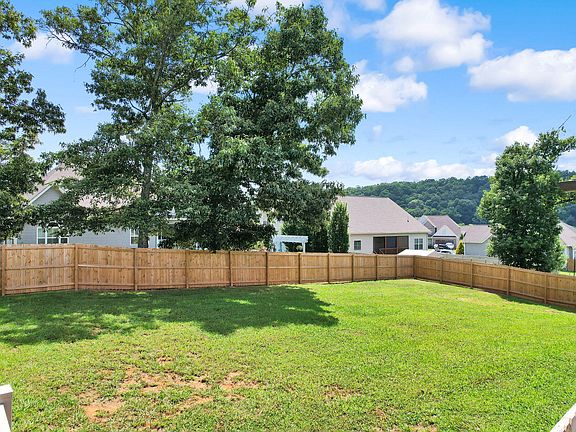 5th image of 115 White Tail Ln