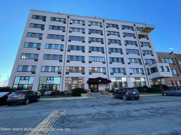 10 Bay Street Lndg APT 5D, Staten Island, NY 10301