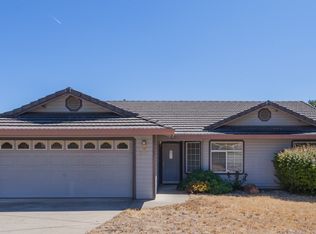 3497 Old Lantern Dr, Redding, CA 96003