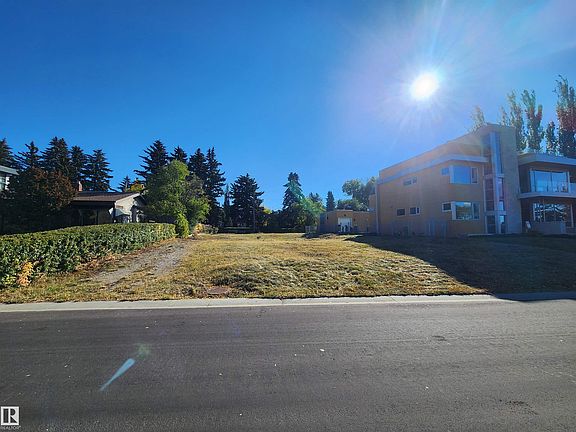 3rd image of 9019 Saskatchewan Dr NW