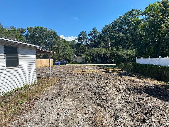 2nd image of 6809 New York Dr