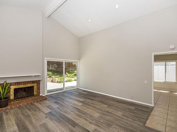 2nd image of 1905 Woodside Dr