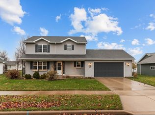 2080 Mayflower St, Kaukauna, WI 54130