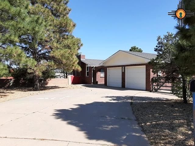 1st image of 2000 Longview Dr