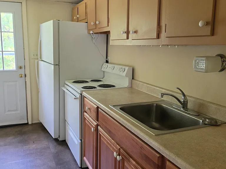 2101 Hill Rd #28 — Photo 3