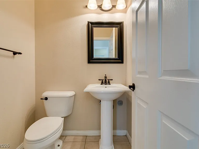 2598 Mizzoni Cir — Photo 16