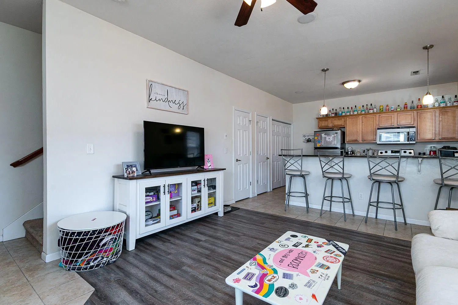 3 bed, 1220 sqft, $1,500 — Photo 4