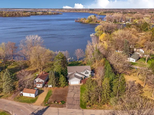 9900 W Lake Ct, Rice, MN 56367