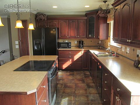 3rd image of 4322 W 22nd St