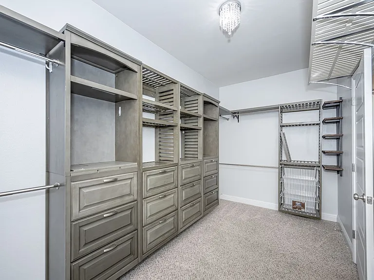 1013 Silverbell Cv — Photo 14