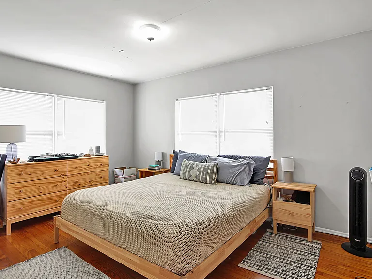 205 11th Ave N #3 — Photo 10