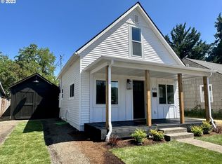 820 B St, Springfield, OR 97477