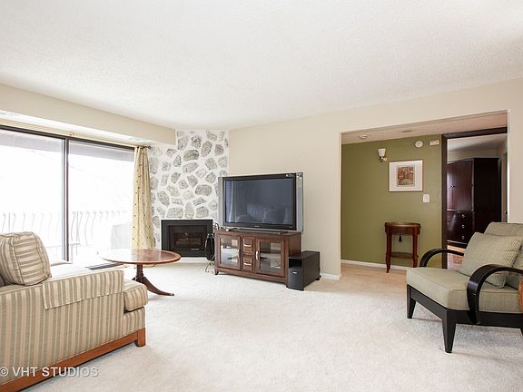 2nd image of 8200 Anchor Dr APT 806