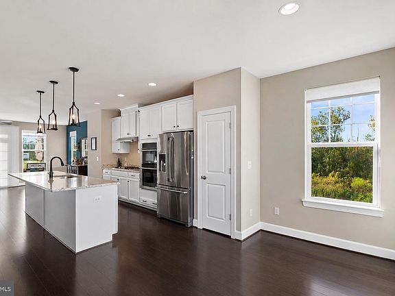 3rd image of 15343 Linville Creek Dr
