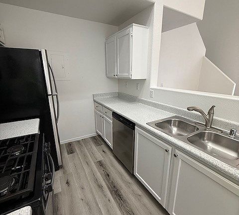 4th image of 904 Desert Oak Ct #0