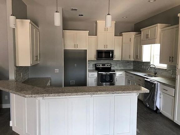 3rd image of 3406 Lerma Dr